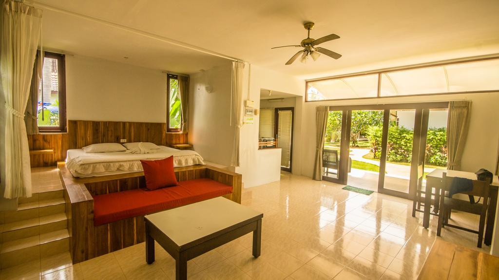 Nitchanan Villa Hinkong Exterior photo